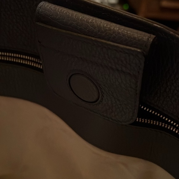 GUCCI TOTE - Picture 4 of 8